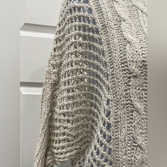 Brandy Melville Knit Sweater - Picture 3 of 7